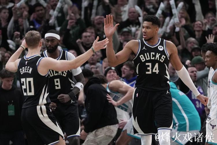 字母哥30+10空接绝杀罗林斯29分 雄鹿险胜黄蜂 字母哥30+10空接绝杀罗林斯29分 雄鹿险胜黄蜂