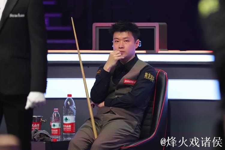 斯诺克英国公开赛:赵心童2-4不敌希金斯,无缘16强 斯诺克英国公开赛:赵心童2-4不敌希金斯,无缘16强